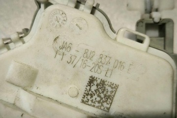 KLIKA PRAVÝCH BOČNÍCH DVEŘE PORSCHE MACAN (95B) 95B800375E 3.6L GASOLINE