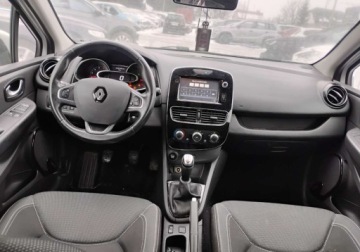 Renault Clio IV Hatchback 5d ENERGY dCi 90KM 2016 Renault Clio 122016r. 1.5 DCI. Lekko uszkodzony lewy przod i bok. Jezdzi., zdjęcie 5