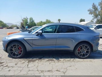 Aston Martin DBX 2021 Aston Martin DBX 2021 4.0l 4.0 Benzyna 542KM, zdjęcie 2