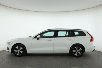 Volvo V60 II  Kombi 2.0 D3 150KM 2019 Volvo V60 D3 2.0, Salon Polska, 1. Właściciel, zdjęcie 2
