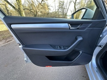 Skoda Superb 2017 Škoda Superb Skoda Superb 1.8 TSI 180 KM DSG Navi, zdjęcie 17
