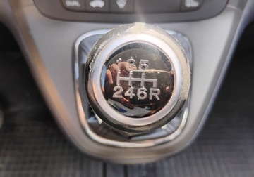 Honda CR-V III SUV Facelifting 2.2 i-CDTi 150KM 2010 Honda CR-V 122010r. SALON POLSKA, 2.2 D 4x4. Lekko uszkodzony przod i tyl., zdjęcie 14