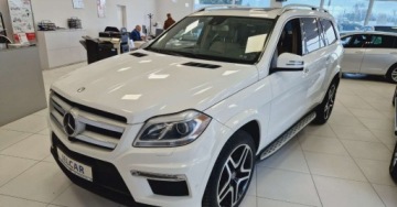 Mercedes Klasa GL X166 Off-roader GL 350 BlueTEC 258KM 2015 Mercedes-Benz GL 3.0 V6 258KM 7osobowy 350d 4Matic FV23 3.0 Diesel 258KM, zdjęcie 3