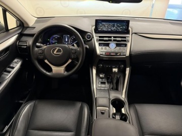 Lexus NX I SUV 300h 197KM 2017 Lexus NX 300h Comfort AWD I (2014-2021) Lexus NX 3, zdjęcie 2