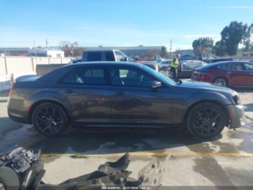 Chrysler 300C II 2021 Chrysler 300s 2021 5.7 Benzyna 363KM, zdjęcie 6