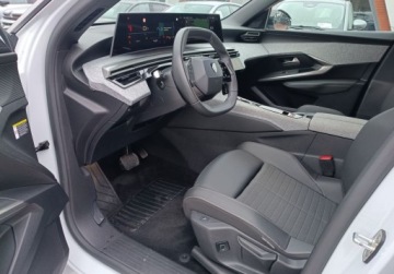 Peugeot 5008 II Crossover Facelifting 1.2 Hybrid 136KM 2024 Peugeot 5008 mHEV Allure e-DCS6 od RiA 1.2 Hybryda 136KM, zdjęcie 1