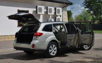 Subaru Legacy V 2010 Subaru Legacy GWARANCJA, 1. rej. 2011r, Skora, Xenon, 2 Komplety kol, Nisk, zdjęcie 12
