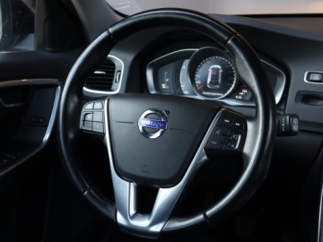 Volvo V60 I Kombi Facelifting 2.0 D2 DRIVE-E 120KM 2015 Volvo V60 D2 2.0, Serwis ASO, Skóra, Navi, Klima, zdjęcie 19