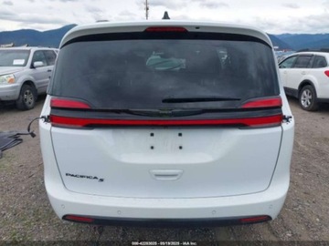 Chrysler Pacifica II 2024 Chrysler Pacifica Touring L 2024 3.6l 3.6 Benzyna 287KM, zdjęcie 4