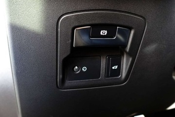 Land Rover Range Rover Velar SUV 2.0 Si4 250KM 2019 Land Rover Range Rover Velar R-Dynamic, Virtual, Klimatyzacja 2stref, kame, zdjęcie 23