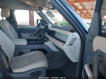 Land Rover Defender IV (L663) 2021 Land Rover Defender 110se, 2021r., 4x4, 3.0L 3.0 Benzyna 395KM, zdjęcie 6