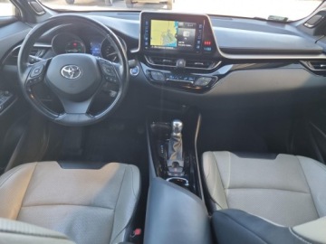 Toyota C-HR I Crossover 1.8 Hybrid 122KM 2018 Toyota C-HR 1.8 Hybrid Selection C-HR HSD SELECTIO, zdjęcie 15