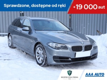 BMW Seria 5 F10-F11 Touring Facelifting 520d 190KM 2016 BMW 5 520d, Salon Polska, 187 KM, 4X4, Automat