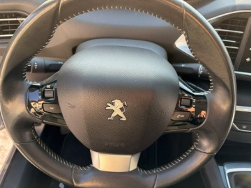 Peugeot 308 II 2014 Peugeot 308 hatchback 1.6 HDI 120 KM Nawigacja Hak, zdjęcie 15