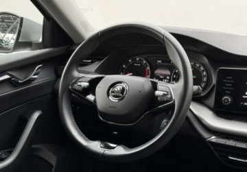 Skoda Octavia IV Liftback 1.5 TSI e-Tec Mild Hybrid 150KM 2021 Skoda Octavia Reflektory LED Kamera Keyless Lane Assist Salon PL FVAT, zdjęcie 14