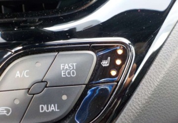 Toyota C-HR I Crossover Facelifting 1.8 Hybrid 122KM 2020 Toyota C-HR Okazja 1.8 Hybryda 122KM, zdjęcie 34