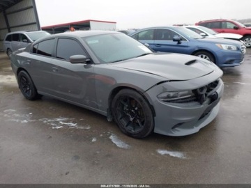 Dodge Charger VII 2018 Dodge Charger 5.7 V8 benzyna 370KM wersja RT piekny kolor , mala szkoda, zdjęcie 1