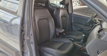 Dacia Duster II SUV Facelifting 1.3 TCe 150KM 2022 Dacia Duster 1.3 TCE 150KM 4WD Extreme Salon PL 1.3 Benzyna 150KM, zdjęcie 13