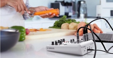 Yamaha AG06MK2 BL 6-канальный аналоговый микшер с аудиоинтерфейсом USB