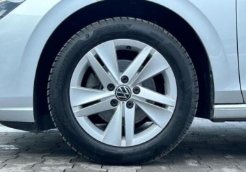 Volkswagen Golf VIII Variant 1.5 TSI 130KM 2021 Volkswagen Golf Variant Variant Life, ACC, Ladowarka indukcyjna, Ambiente,, zdjęcie 34