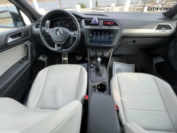 Volkswagen Tiguan II 2019 Volkswagen Tiguan R-line 7 Osobowy Benzyna 2.0 - 203KM Automat Servis, zdjęcie 17