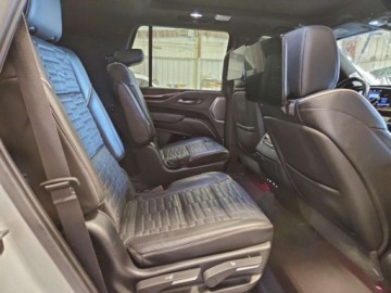 Cadillac Escalade III 2021 Cadillac Escalade Sport Platinum 2021 6.2 Benzyna 420KM, zdjęcie 10