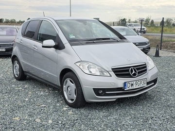 Mercedes Klasa A W169 Limuzyna 2.0 180 CDI 109KM 2011 Mercedes A 180 2.0CDi 109KM 2011 Klimatyzacja, zdjęcie 2