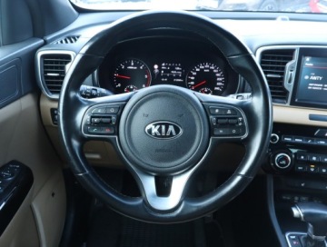 Kia Sportage IV SUV 1.7 CRDi 141KM 2017 Kia Sportage 1.7 CRDi, Salon Polska, Serwis ASO, zdjęcie 18