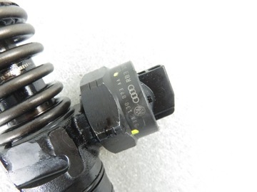 POMPOWTRYSKIWACZ VW GOLF IV 1.9 TDI 038130073AA 0414720028