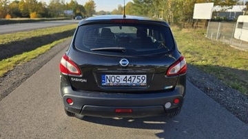 Nissan Qashqai I Crossover 1.5 dCi 106KM 2010 Nissan Qashqai Uszkodzony Bok Jeżdżący, zdjęcie 4