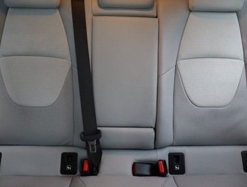 Toyota Corolla XII 2019 Toyota Corolla 2.0 Hybrid, Salon Polska, zdjęcie 9