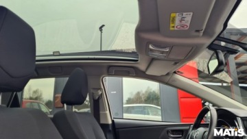 Toyota Auris II Touring Sports Facelifting 1.8 Hybrid 136KM 2016 Toyota Auris 1.8Hybryda Panorama Navi kamera climatronic 100 bezwypadek, zdjęcie 7