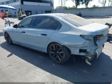 BMW Seria 7 G70 2024 BMW Seria 7 2024r., 3.0L 3.0 Hybryda 375KM, zdjęcie 2