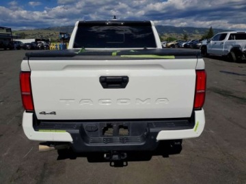 Toyota Tacoma II 2024 Toyota Tacoma SR5 2024 2.4 Benzyna 278KM, zdjęcie 2