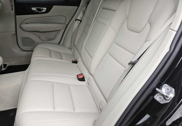 Volvo V60 II  Kombi 2.0 T5 250KM 2019 Volvo V60 2.0 PB 250KM AT Inscription Serwis ASO Gwarancja Szyberdach Weba, zdjęcie 10