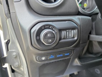 Jeep Wrangler IV Sahara Plug-In Seria 6 2.0 4xe 381KM 2021 JEEP WRANGLER Sahara, 2.0l 4xe Plug-in-Hybrid 381KM * Przebieg:40, 342km, zdjęcie 5