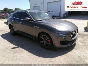 Maserati Levante 2021 Maserati Levante 2021r, 3.0L, 4x4 3.0 Benzyna 345KM