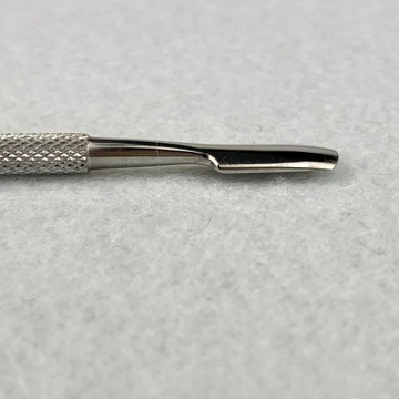 RADEŁKO odsuwacz kopytko OD SKÓREK pusher manicure