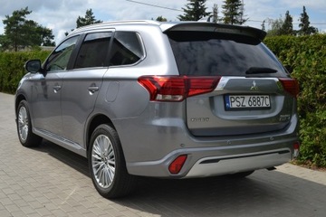 Mitsubishi Outlander III 2019 PHEV 2.4 4x4 NAJBOGATSZA WERSJA, zdjęcie 2