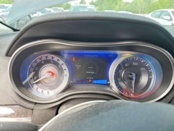 Chrysler 300C II 2022 Chrysler 300 Touring L 2022 3.6 Benzyna 292KM, zdjęcie 9