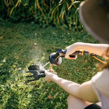 Пистолет-распылитель FISKARS Solid Multi 1070836