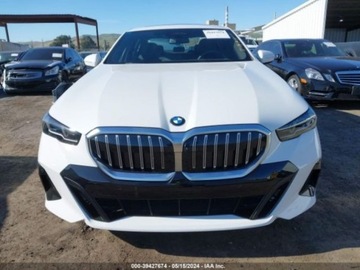 BMW Seria 5 G90-91 2024 BMW Seria 5 2024r., 4x4, 3.0L 3.0 Hybryda 375KM, zdjęcie 6