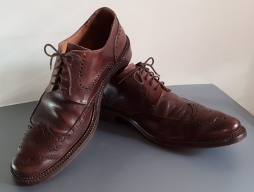 Męskie pantofle Bata typu brogue.  roz. 44