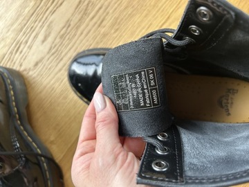 Buty Martens czarne lakierkowe rozm 39