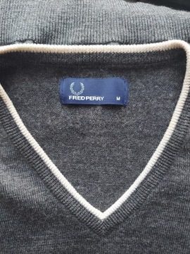 Fred Perry sweter v-neck 100% wełna 