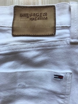 Spodnie marki Tommy Hilfiger  31x34
