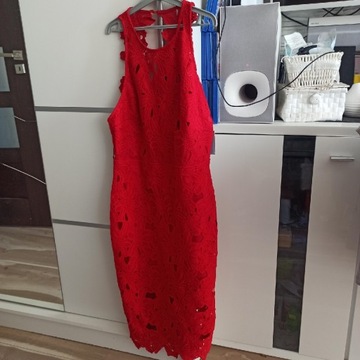Sukienka koronkowa czerwona 