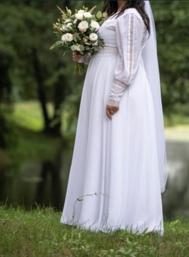 Suknia ślubna w stylu boho Plus Size 