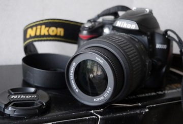 Lustrzanka Nikon D3000 b.niski przebieg i torba