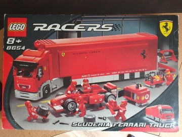 Lego Racers 8654 Scuderia Ferrari Truck - komplet